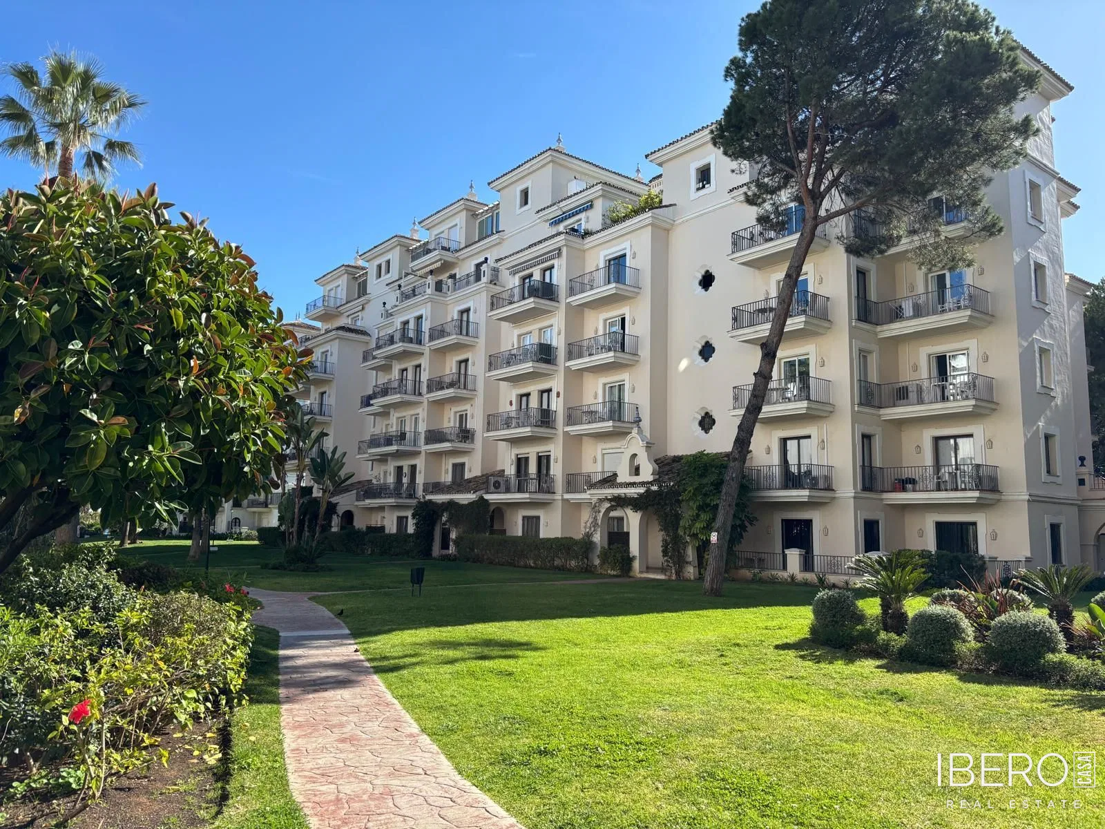 Apartmán se 3 ložnicemi kousek od mariny, Nueva Andalucía