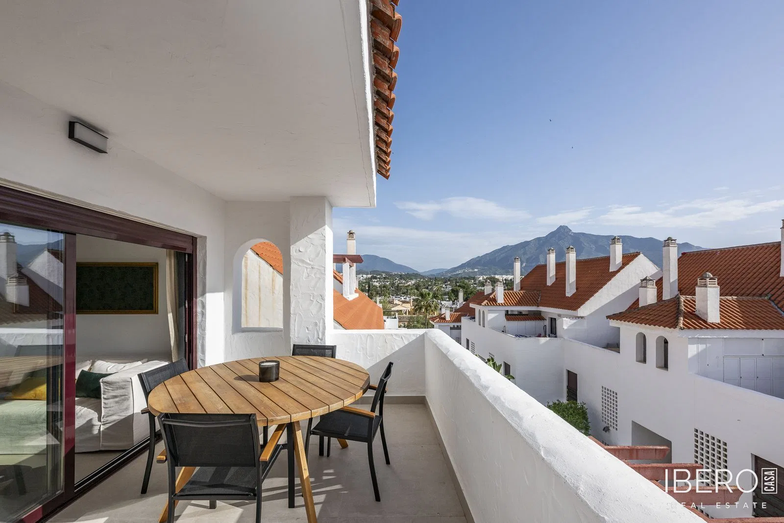 Zrekonstruovaný apartmán se 3 ložnicemi, Nueva Andalucía