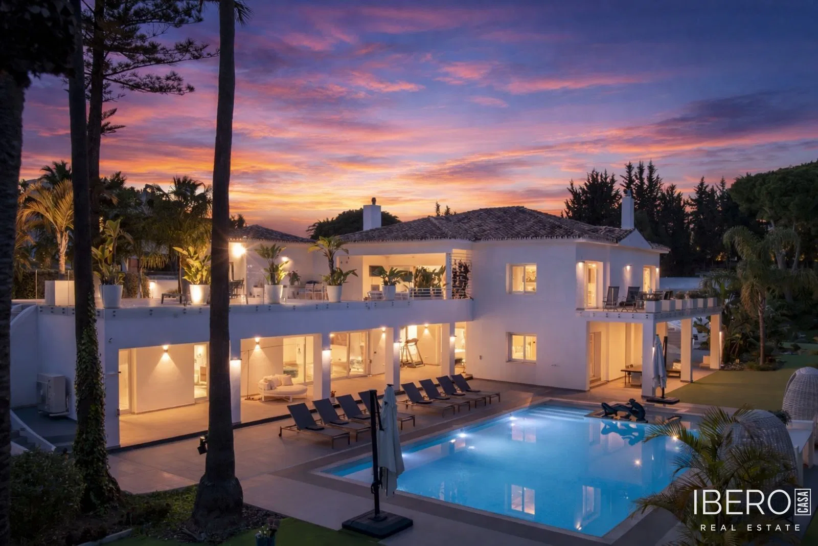 Casa reformada de 6 dormitorios cerca del mar, Atalaya