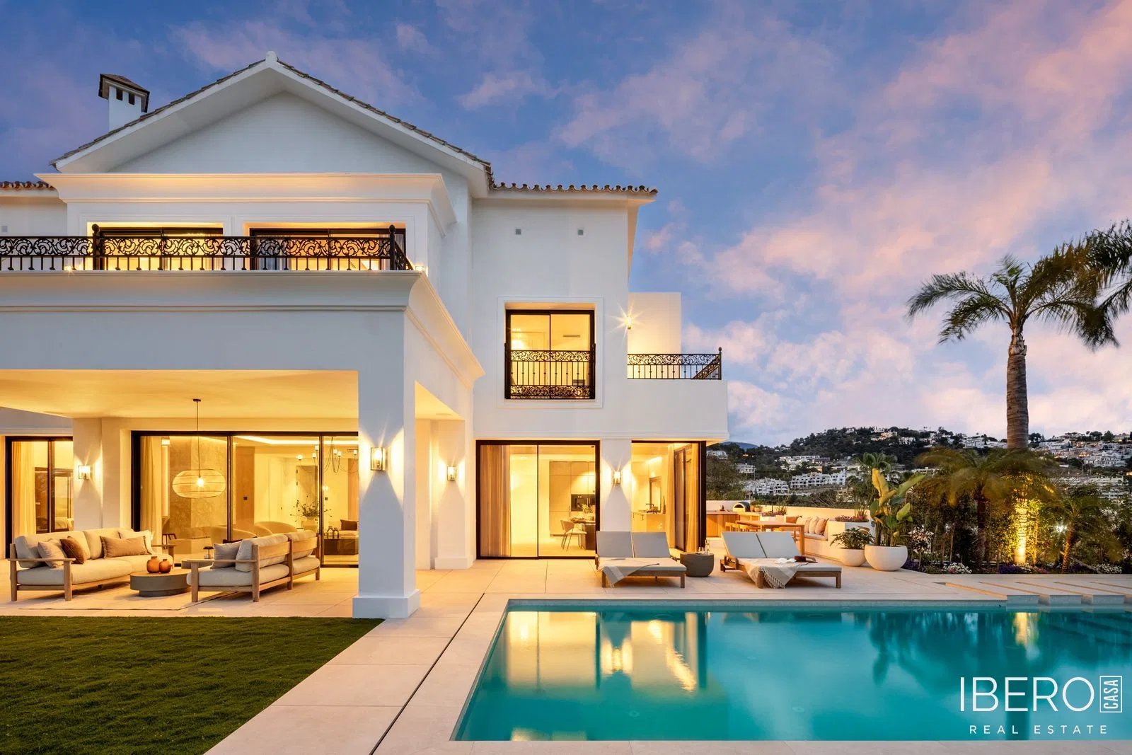 5-bedroom house with sea view, Los Arqueros