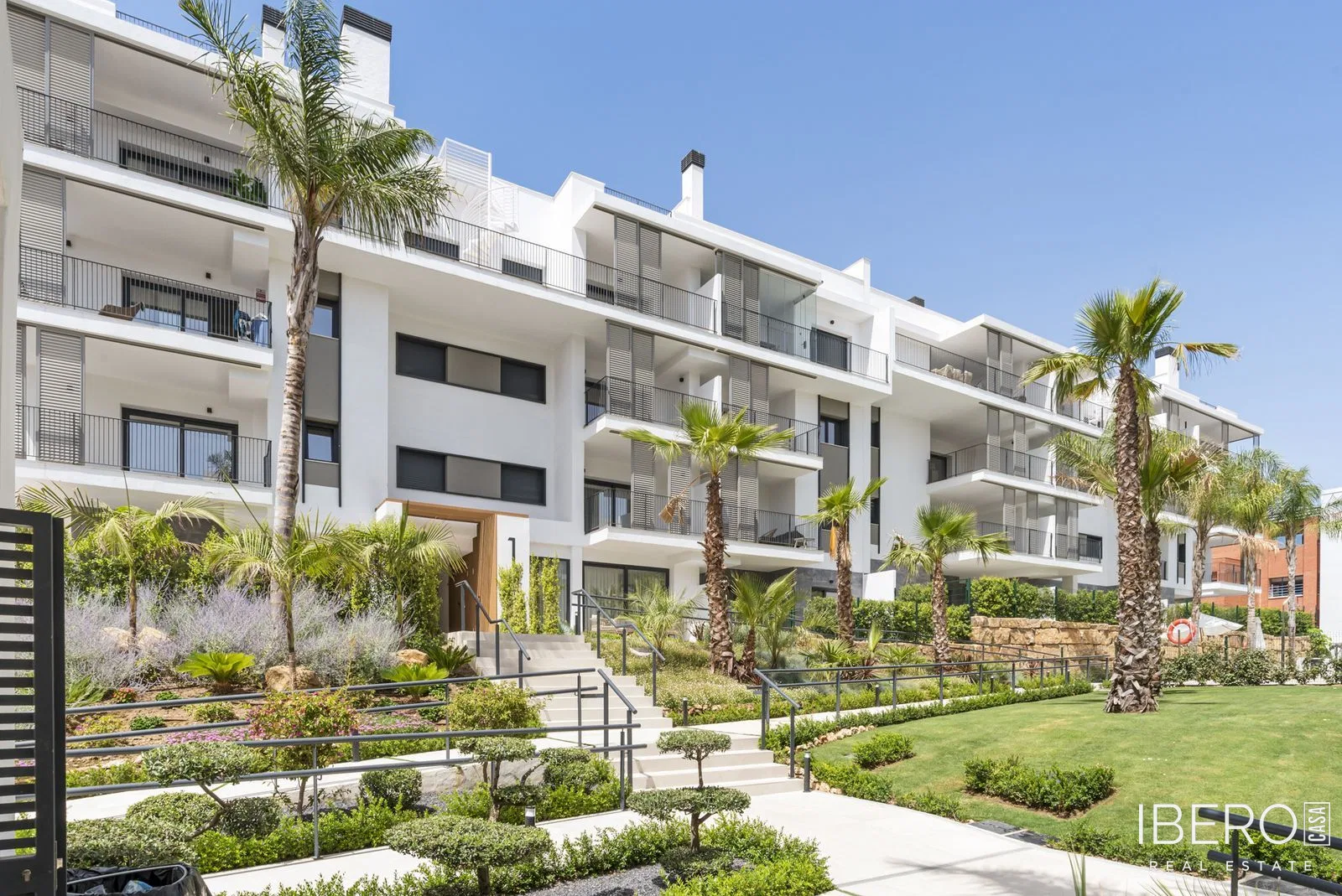Nový apartmán se 2 ložnicemi kousek od mariny, Estepona