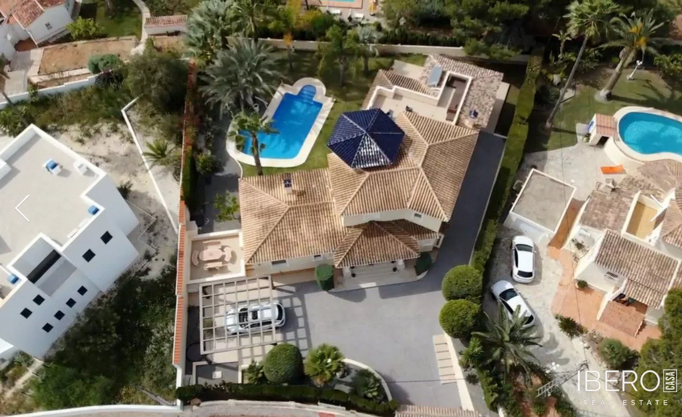 Dům se 4 ložnicemi a střešní terasou, Alicante
