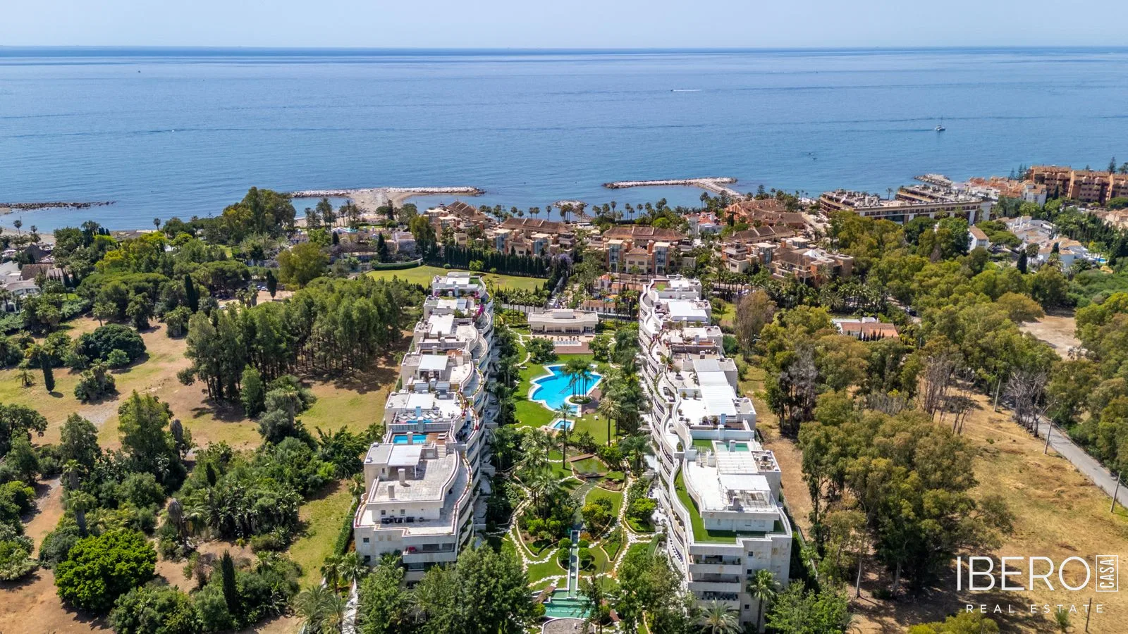 Apartamento de 3 dormitorios con vistas al mar, Puerto Banús