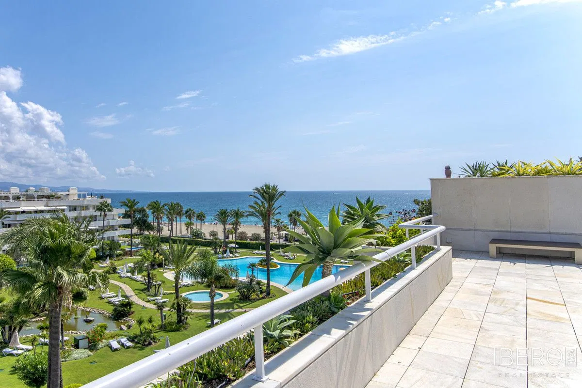 Apartmán se 3 ložnicemi a výhledem na moře, Puerto Banús