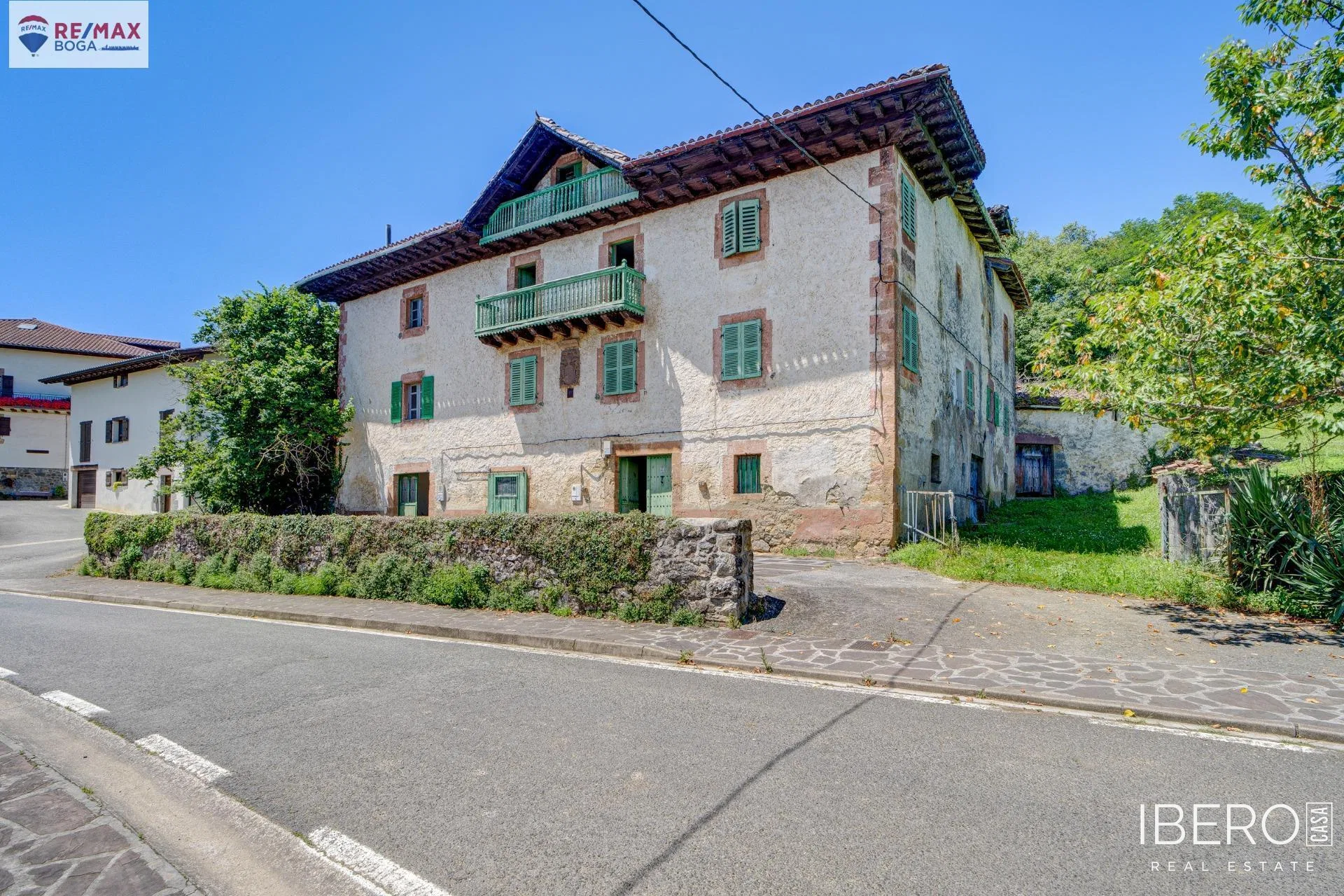 Casa de 8 dormitorios, Gaztelu