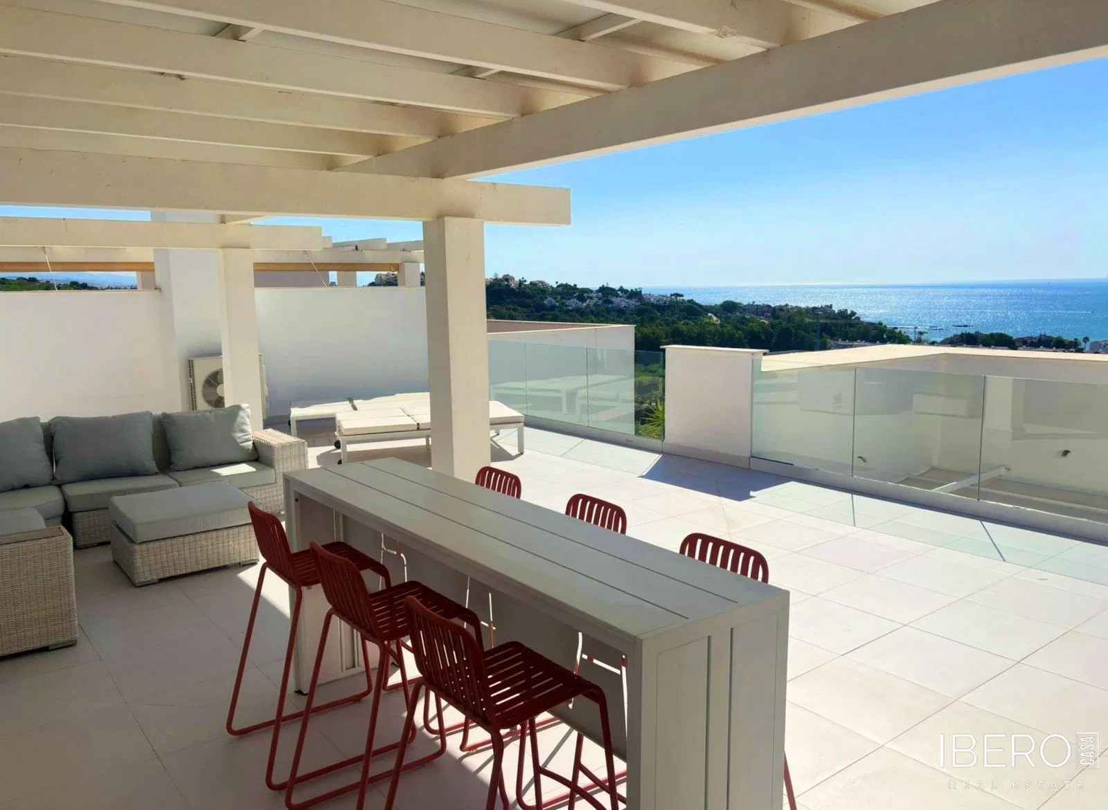 Apartamento de 2 dormitorios con vistas al mar, Casares Playa