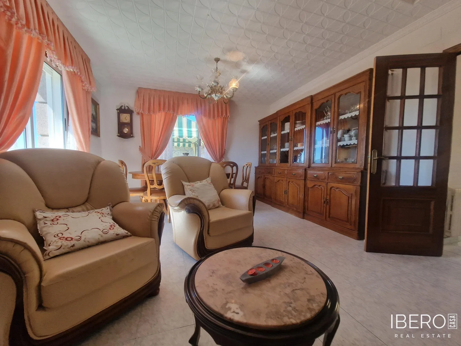 5-bedroom house, Lobeira