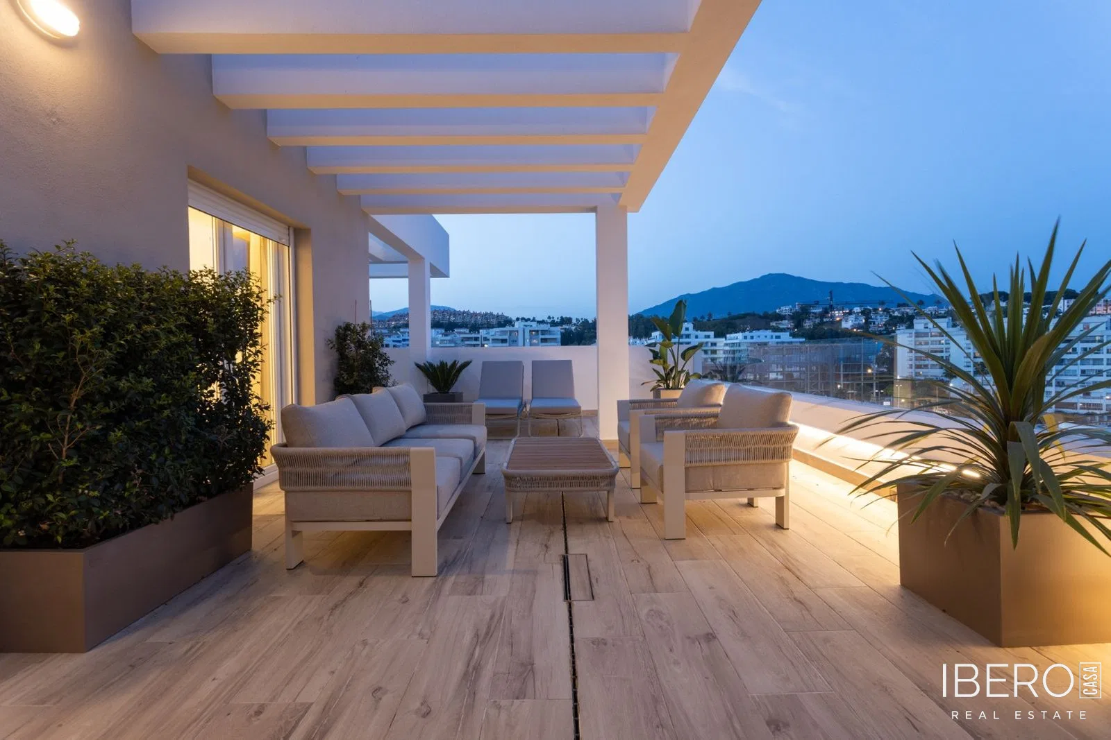 Zrekonstruovaný apartmán se 4 ložnicemi, Nueva Andalucía