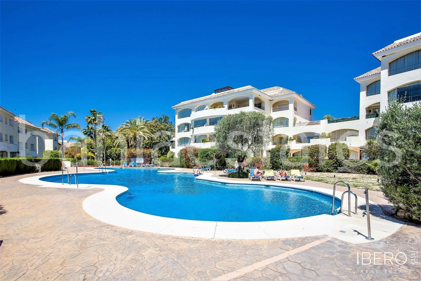 Renovated 3-bedroom apartment with sea view, Bahía de Marbella