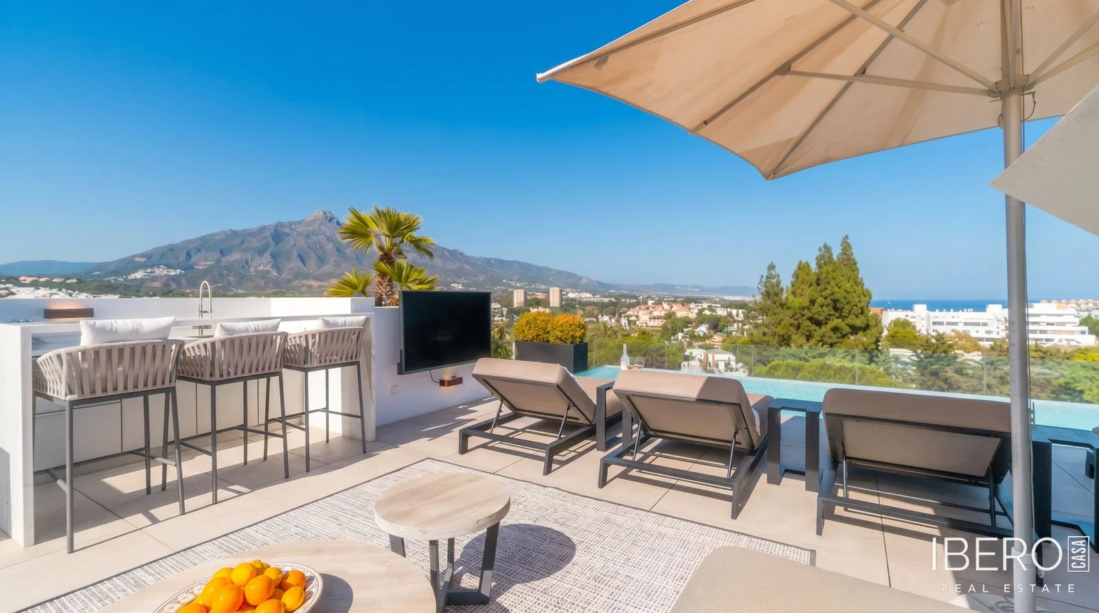 Casa de 4 dormitorios con vistas al mar, Nueva Andalucía