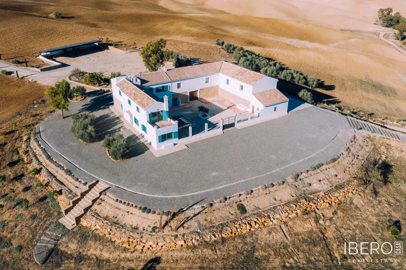 Casa reformada de 5 dormitorios con vistas panorámicas, Ardales