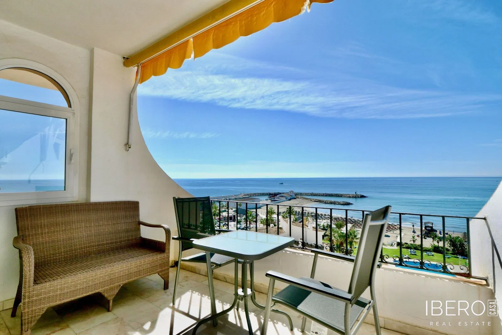 Apartmán se 2 ložnicemi a výhledem na moře, Puerto de Cabopino