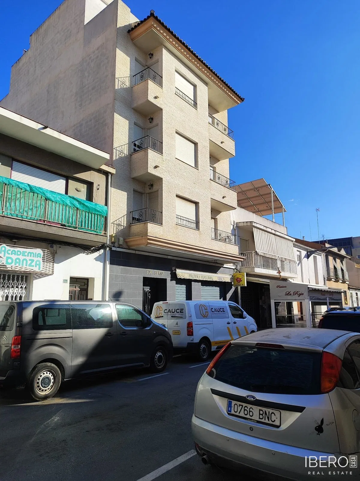 Apartmán se 3 ložnicemi a střešní terasou, Almoradi