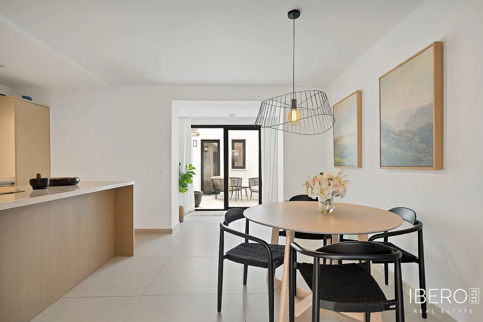Zrekonstruovaný apartmán se 2 ložnicemi kousek od mariny, Estepona