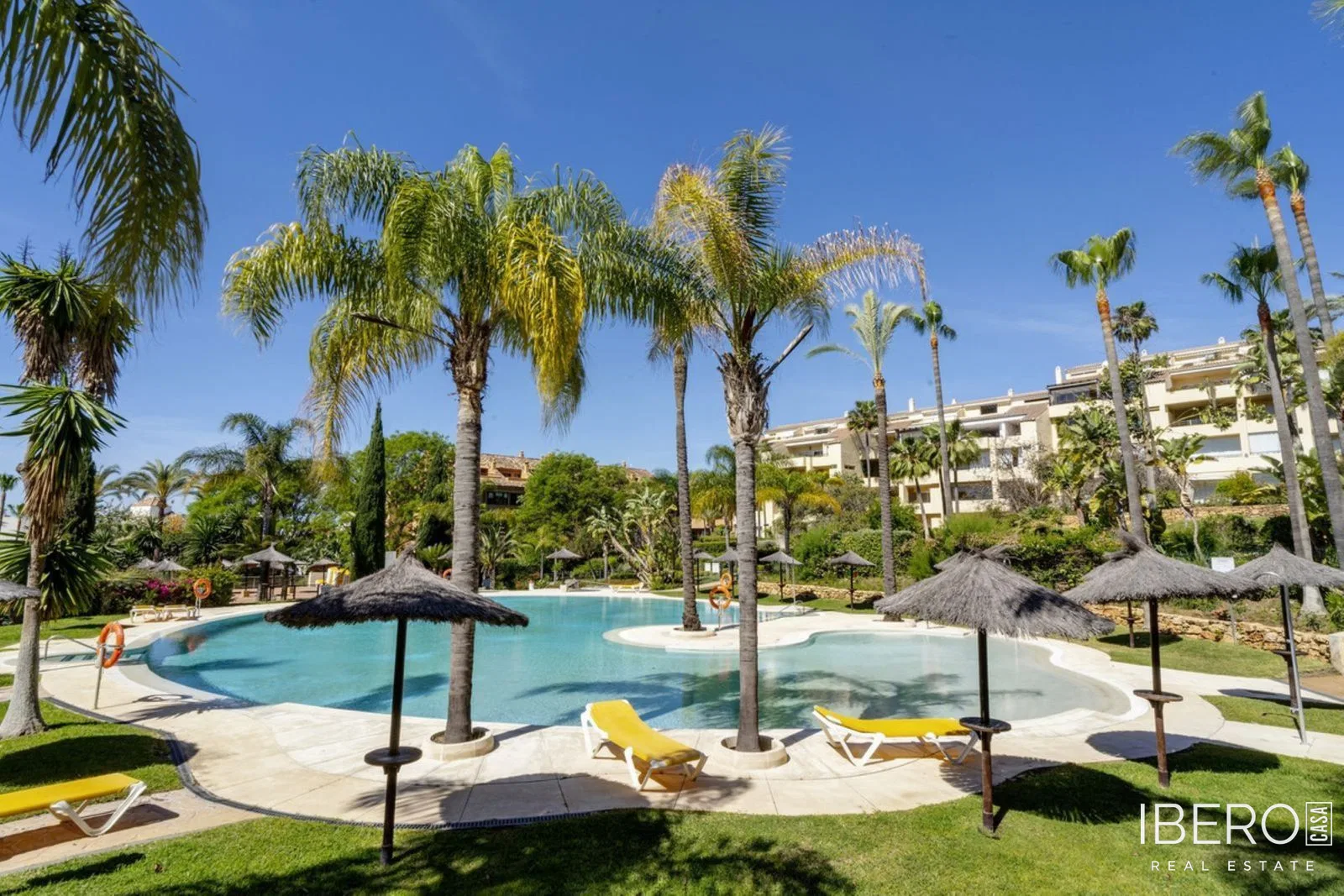 Apartamento reformado de 3 dormitorios, Bahía de Marbella