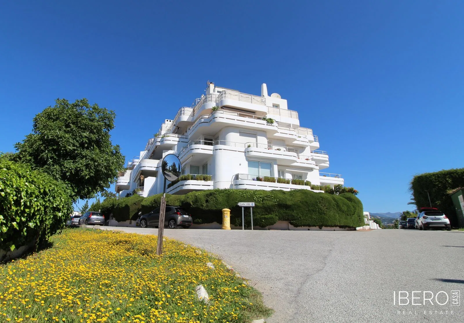 Zrekonstruovaný apartmán se 3 ložnicemi, Guadalmina Alta