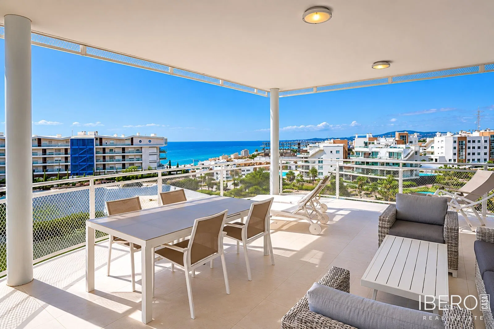 Apartmán se 3 ložnicemi a výhledem na moře, Fuengirola