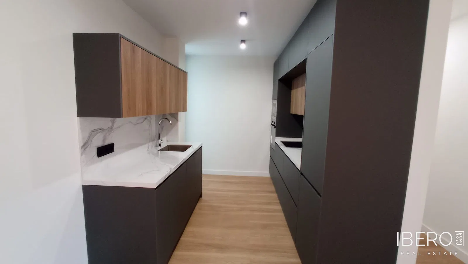 Zrekonstruovaný apartmán se 3 ložnicemi, Málaga Centro