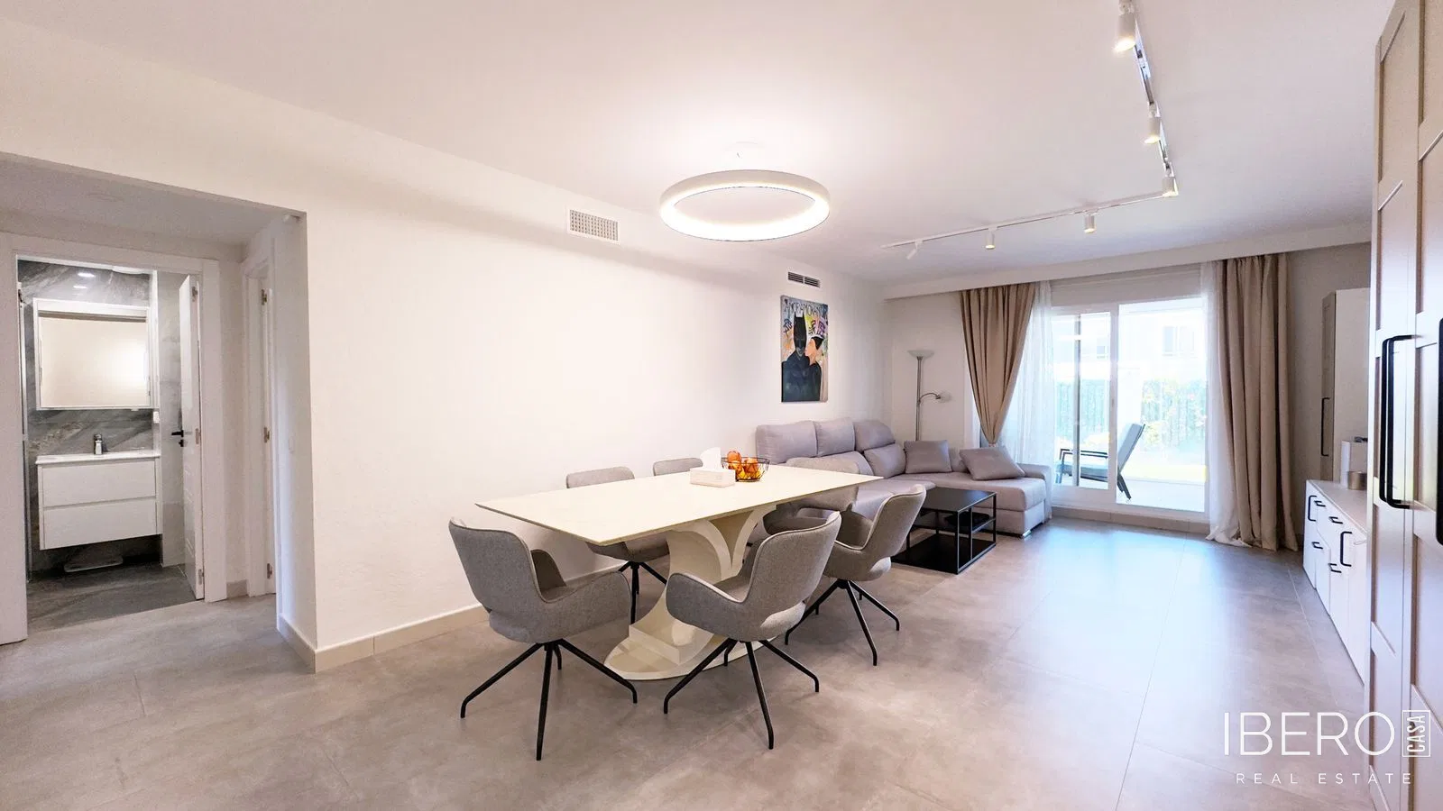 Zrekonstruovaný apartmán se 2 ložnicemi kousek od golfu, El Paraiso