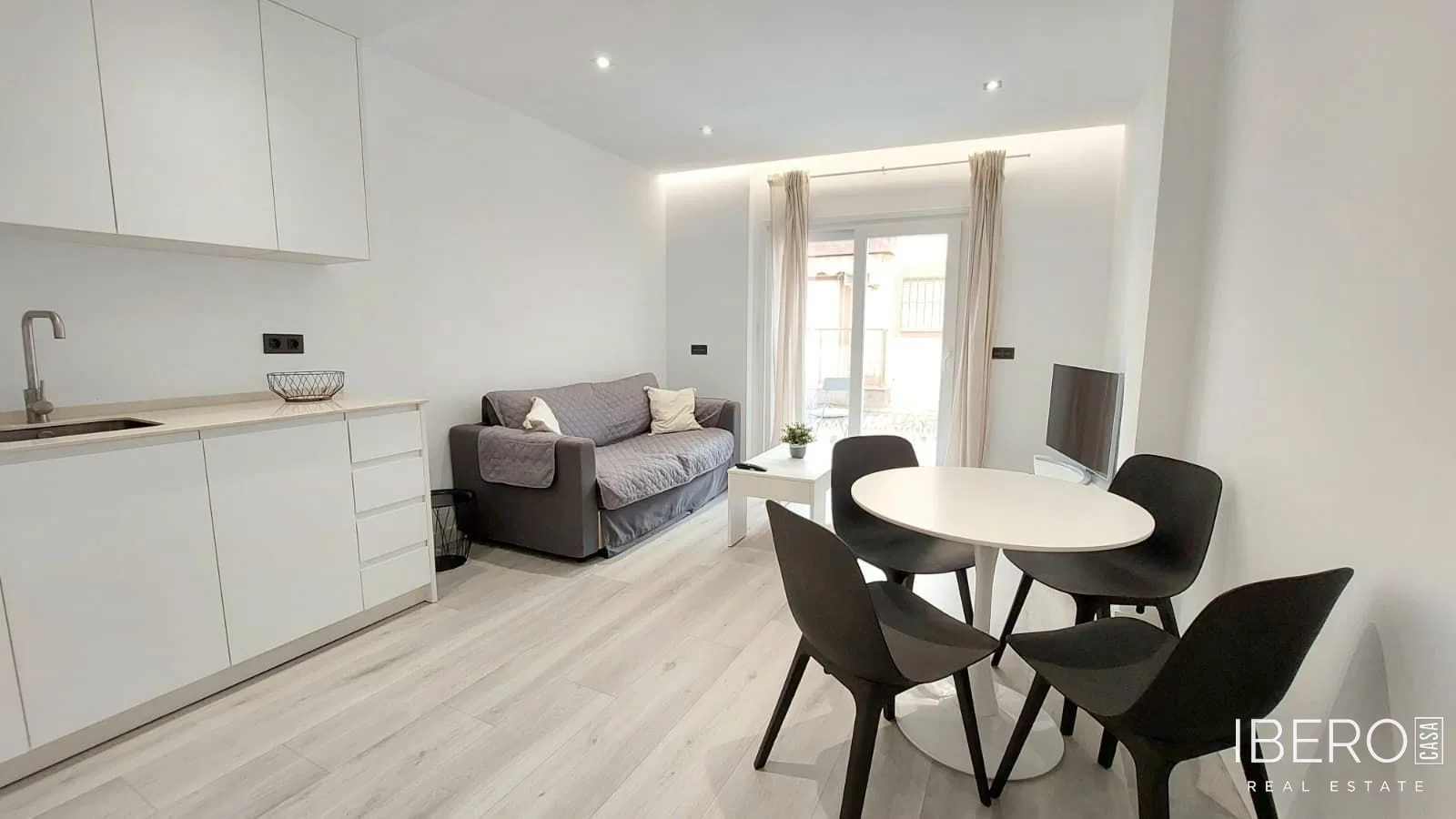 Nový apartmán s 1 ložnicí kousek od mariny, Fuengirola