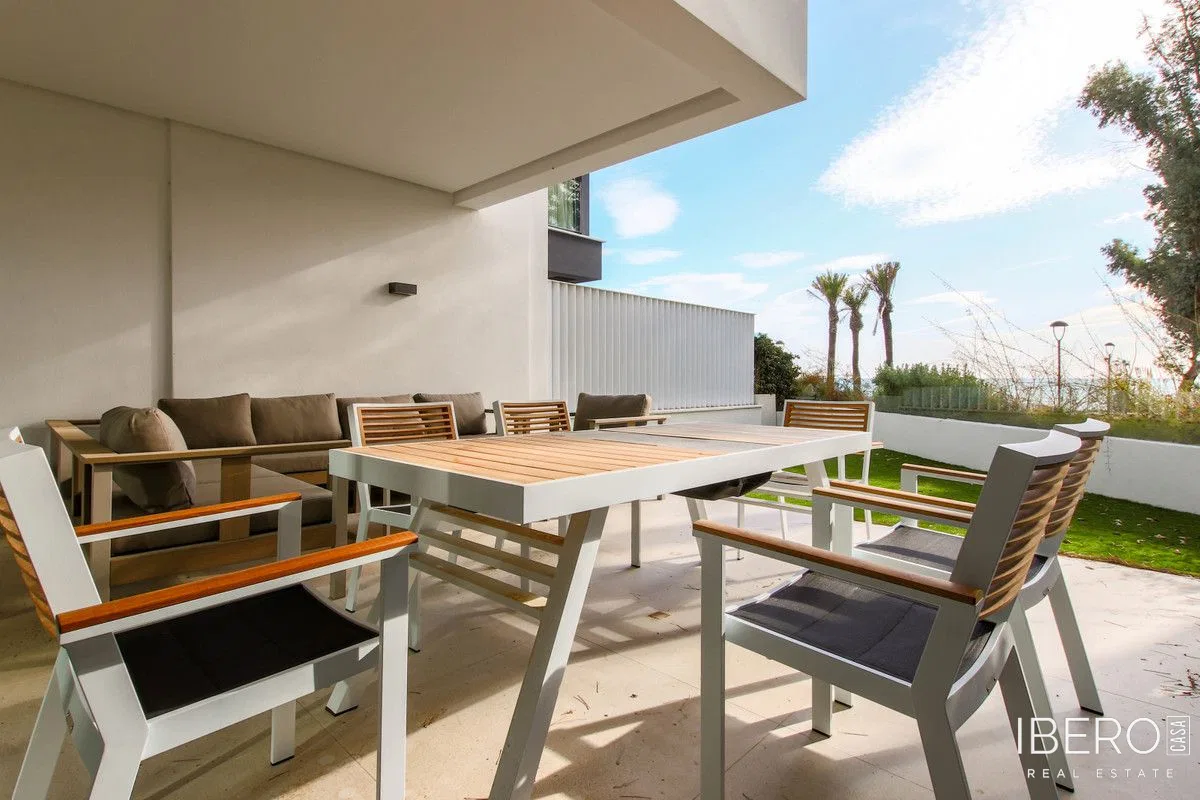 Nový dům se 3 ložnicemi a výhledem na moře, Estepona