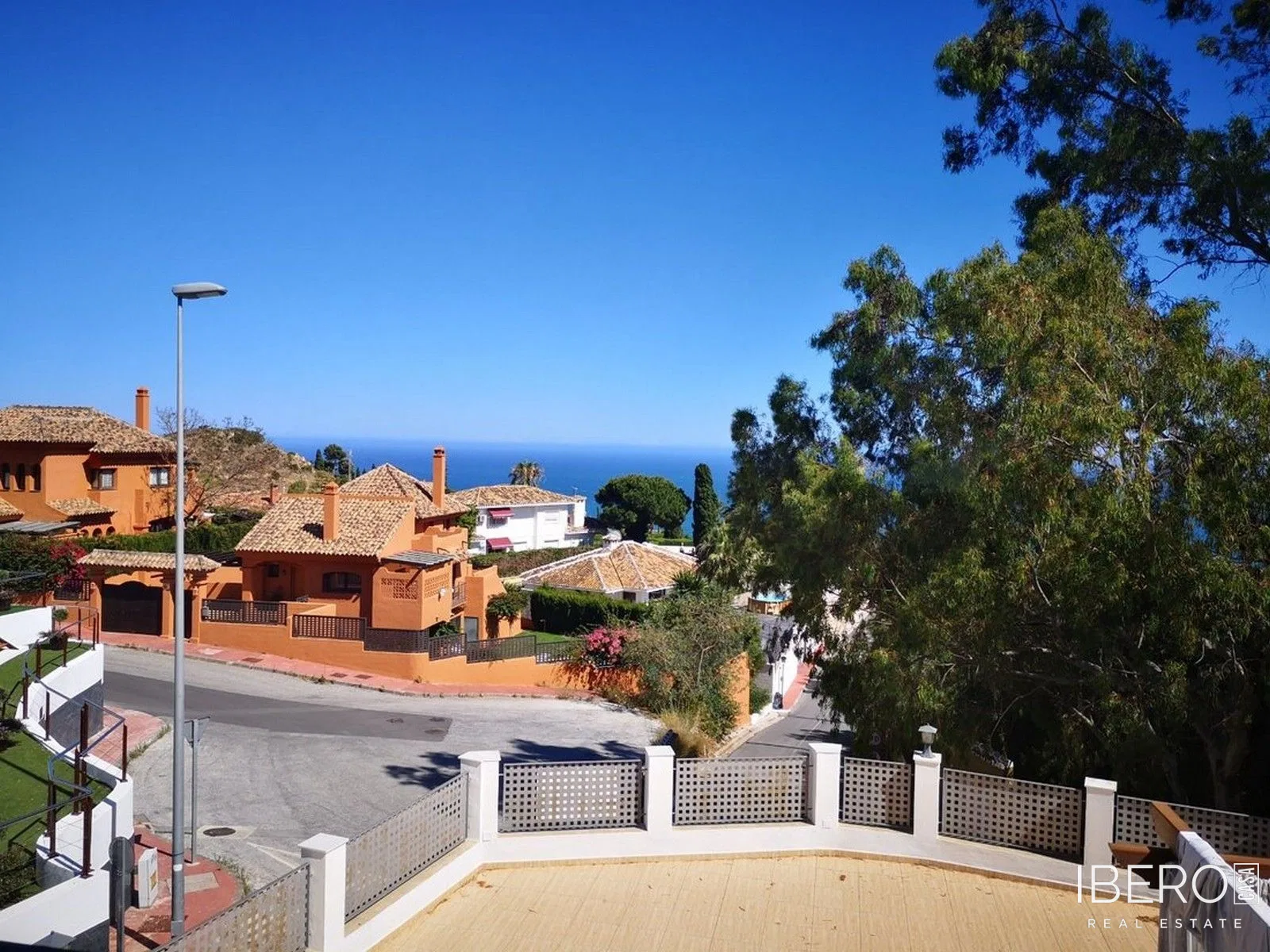 Zrekonstruovaný dům se 4 ložnicemi a výhledem na moře, Benalmadena