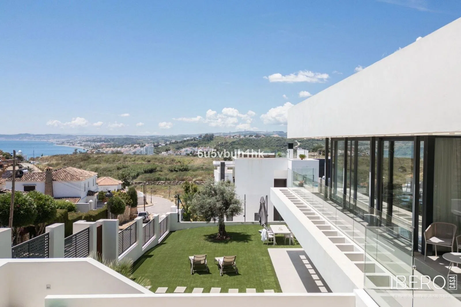 Dům s 5 ložnicemi a výhledem na moře, Estepona