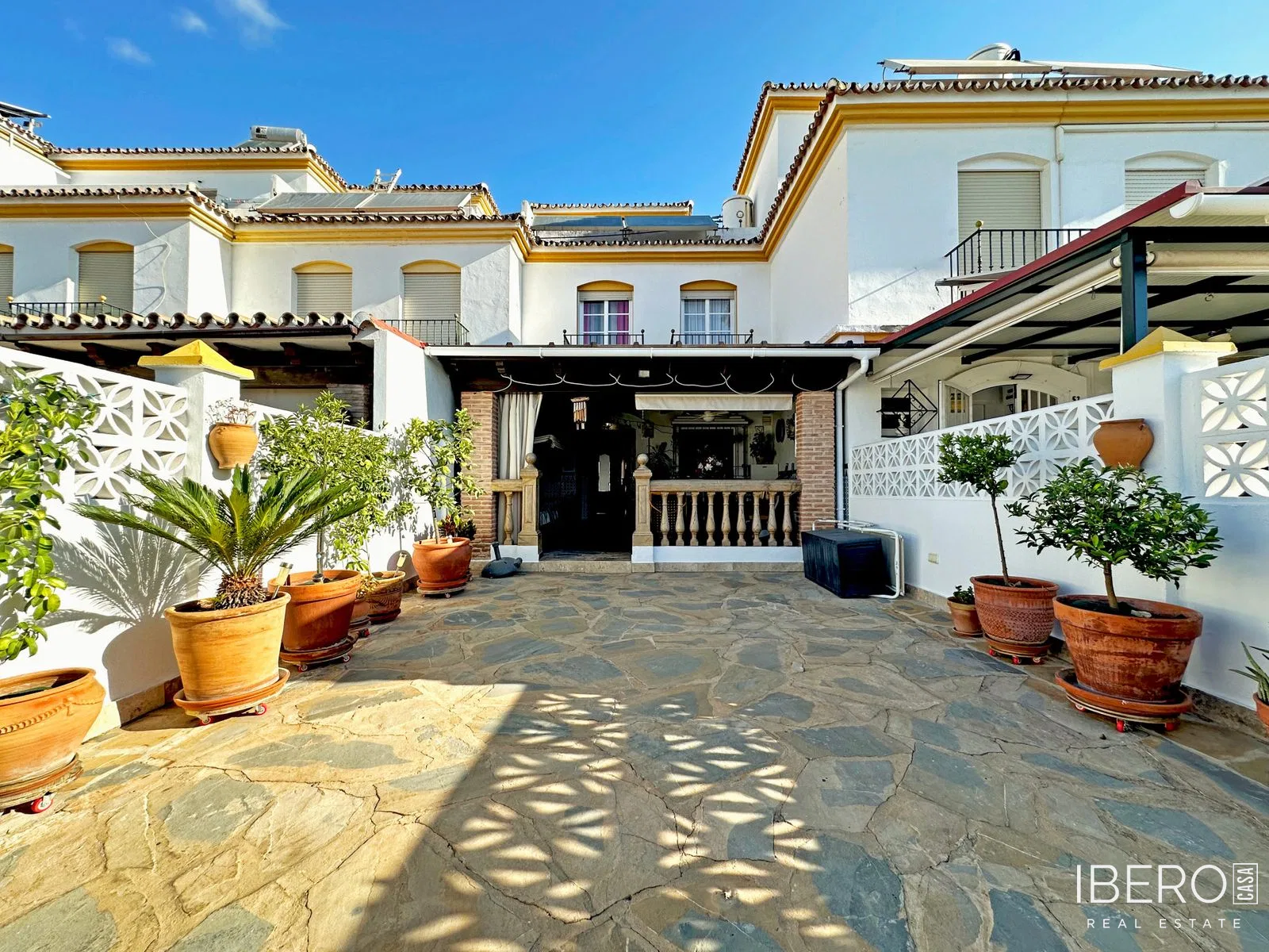 Dům se 3 ložnicemi kousek od mariny, Estepona