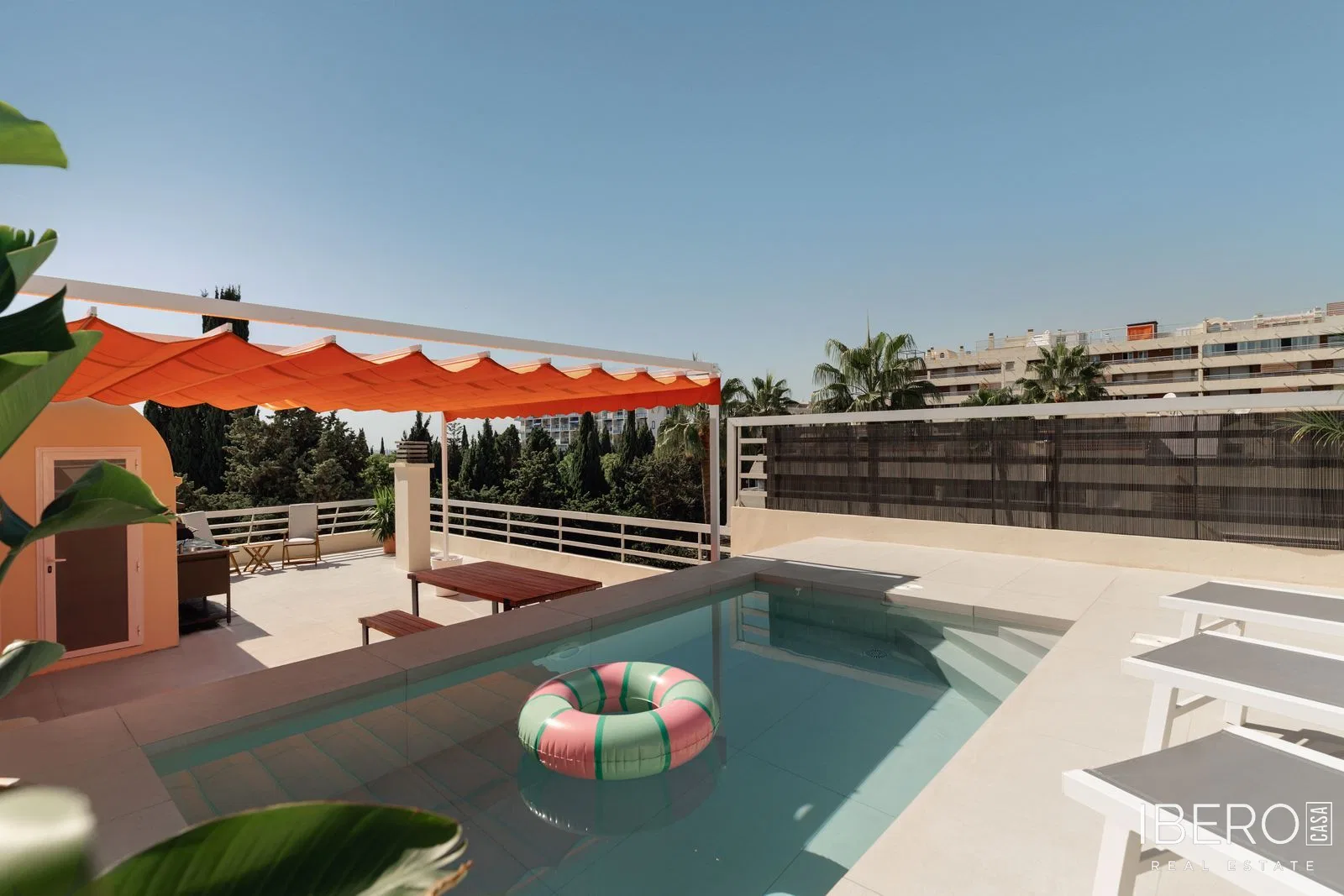 Zrekonstruovaný apartmán se 3 ložnicemi kousek od moře, Marbella