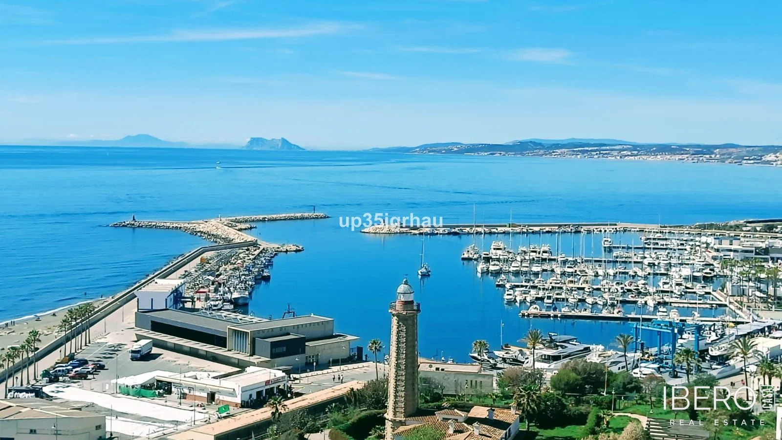 Apartmán se 4 ložnicemi a výhledem na moře, Estepona