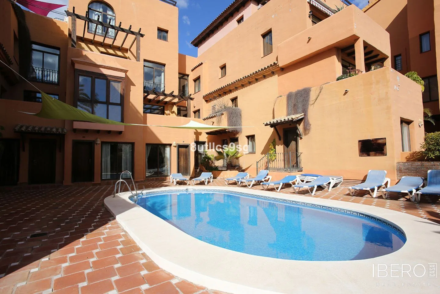 Apartamento de 3 dormitorios cerca del mar, Estepona