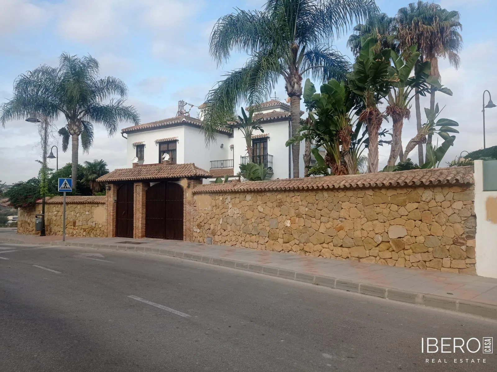 Původní dům s 5 ložnicemi a výhledem do hor, Mijas