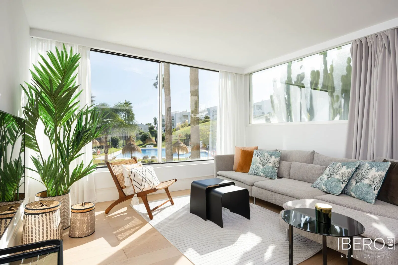 Zrekonstruovaný apartmán se 2 ložnicemi, Nueva Andalucía