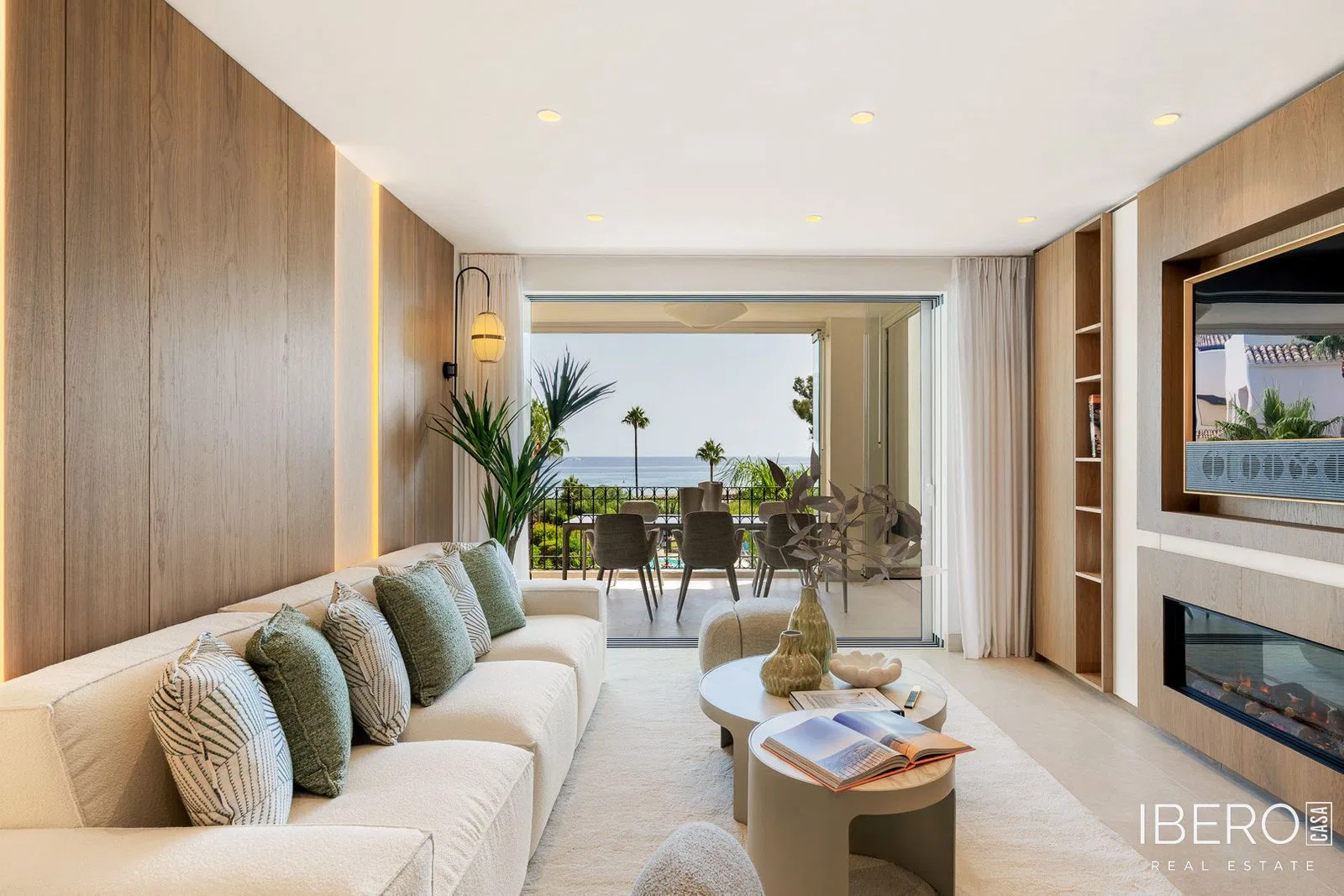 Zrekonstruovaný apartmán se 3 ložnicemi a výhledem na moře, Estepona