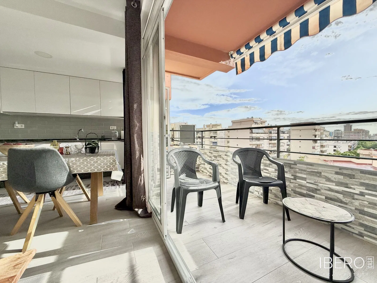 Zrekonstruovaný apartmán se 3 ložnicemi a výhledem na moře, Fuengirola