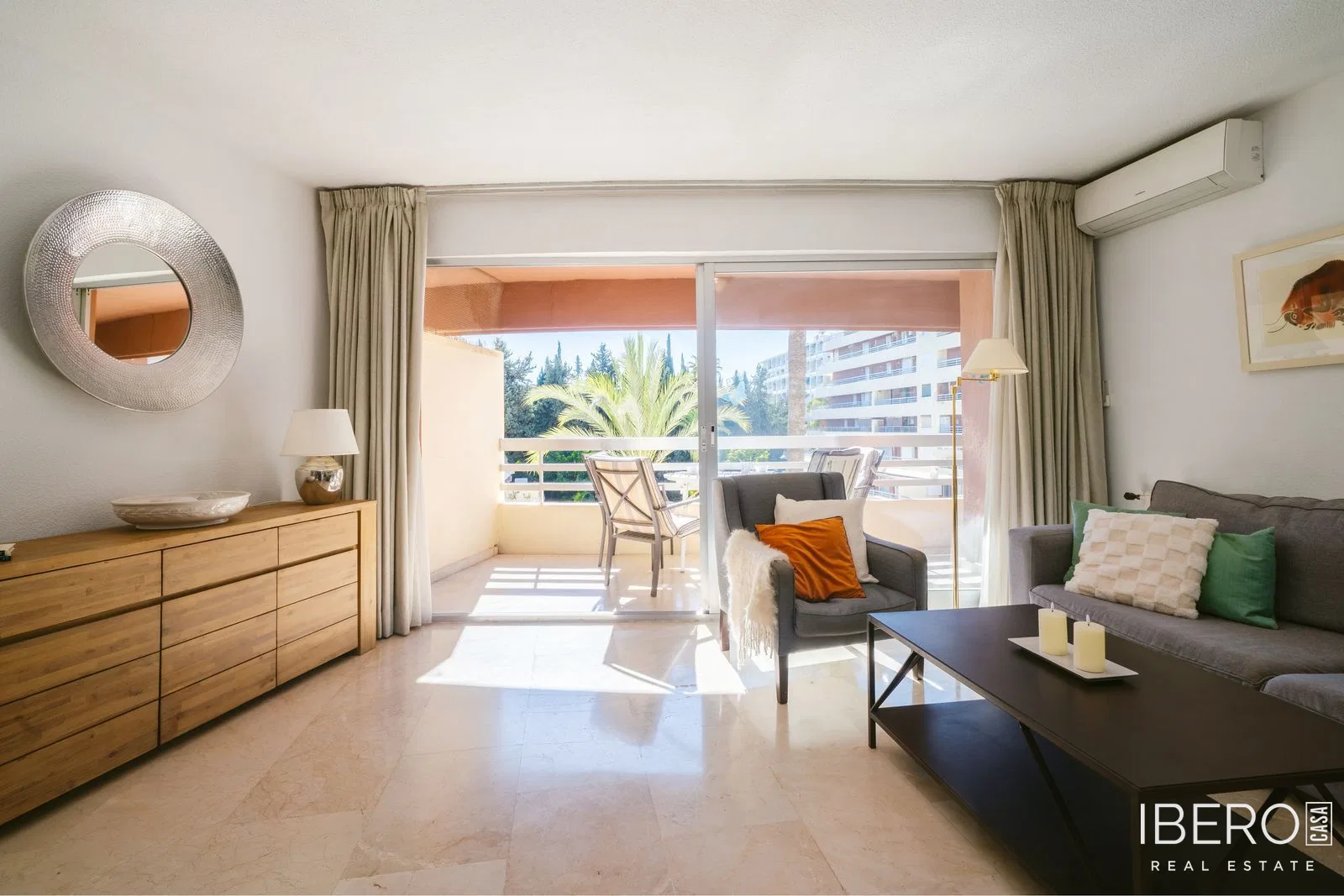 Původní apartmán se 3 ložnicemi kousek od mariny, Marbella
