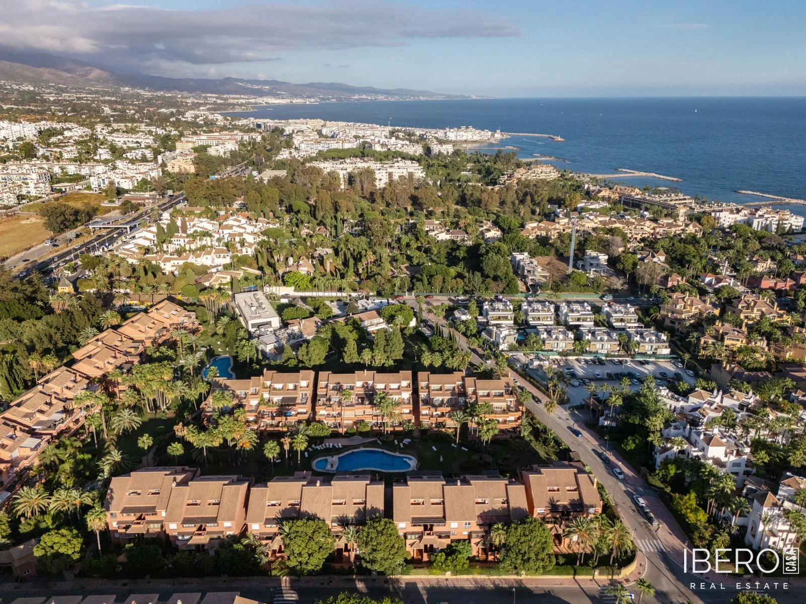 Zrekonstruovaný apartmán se 2 ložnicemi kousek od mariny, Puerto Banús