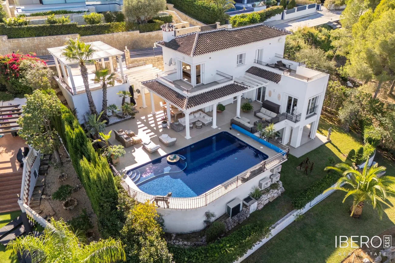 Dům se 4 ložnicemi, Javea