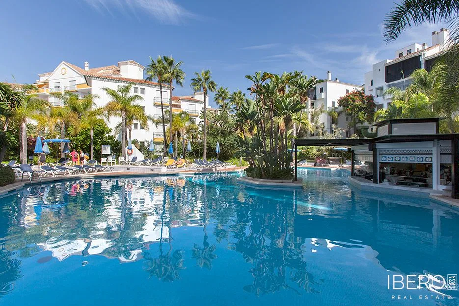 Původní apartmán se 4 ložnicemi kousek od moře, Elviria
