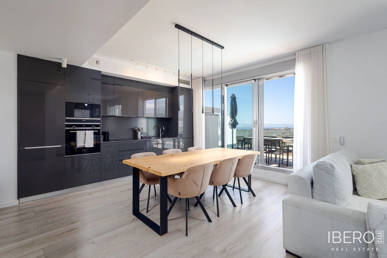 3-bedroom apartment with sea view, Cancelada