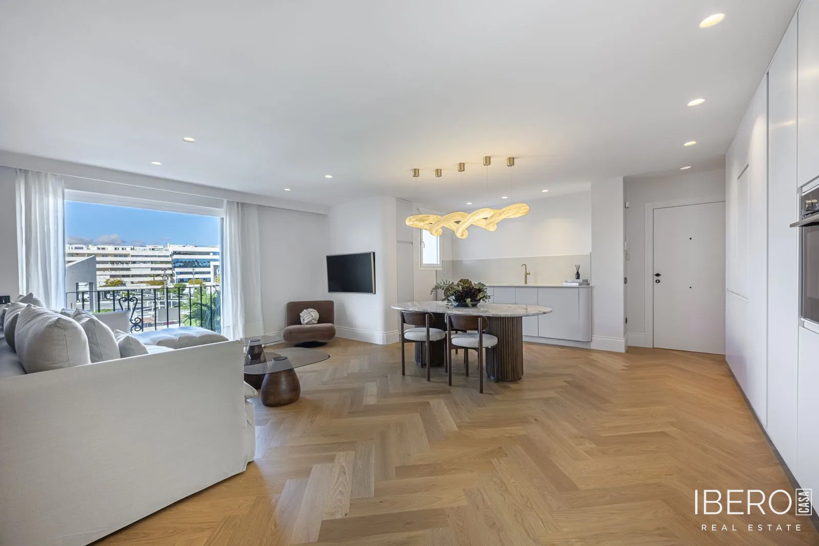 2-bedroom apartment near the marina, Puerto Banús