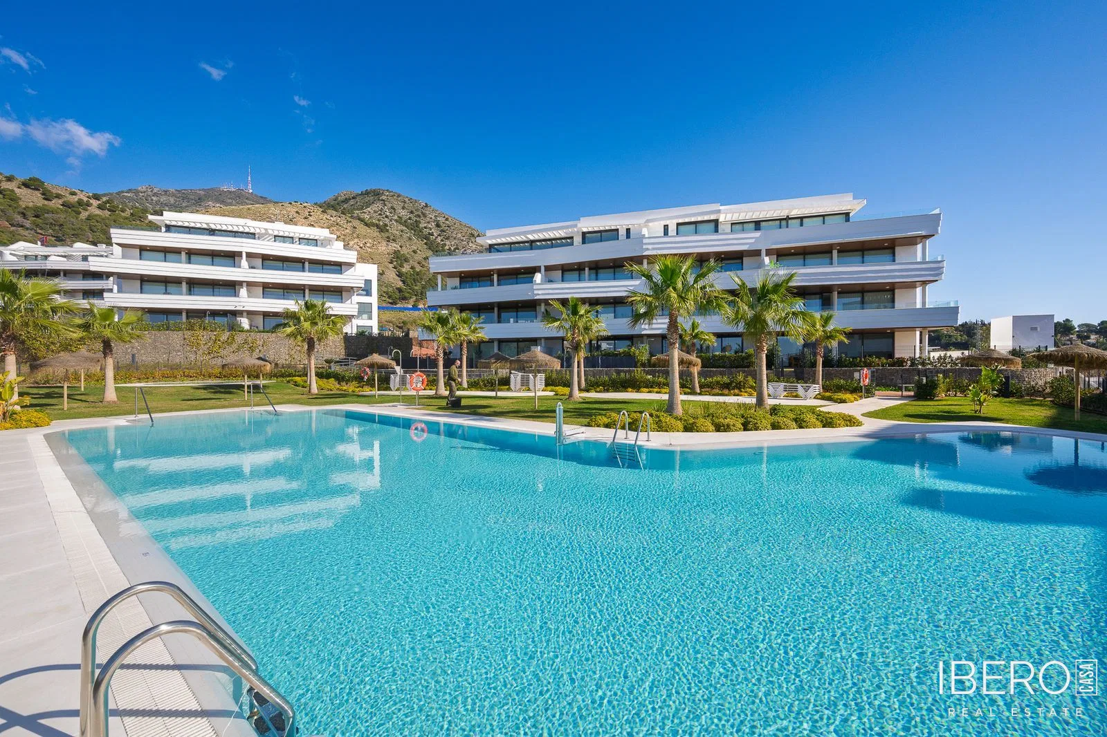 Nový apartmán se 2 ložnicemi kousek od mariny, Fuengirola