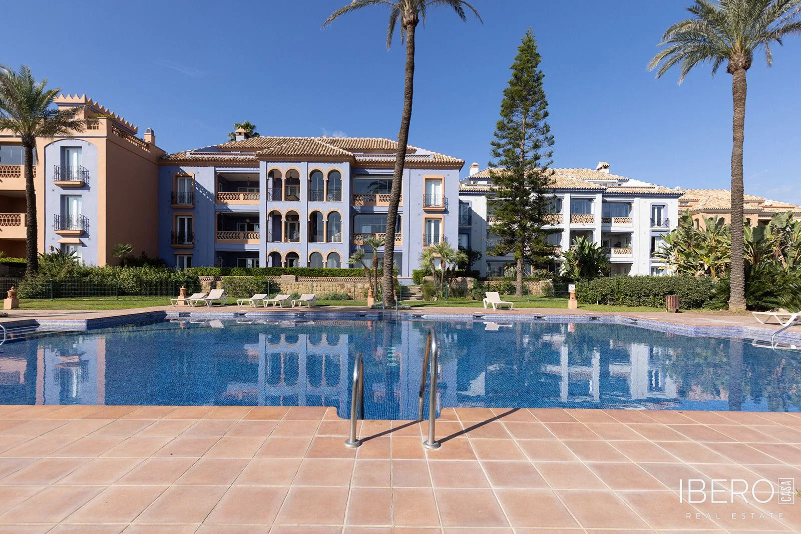 3-bedroom apartment with sea view, Casares