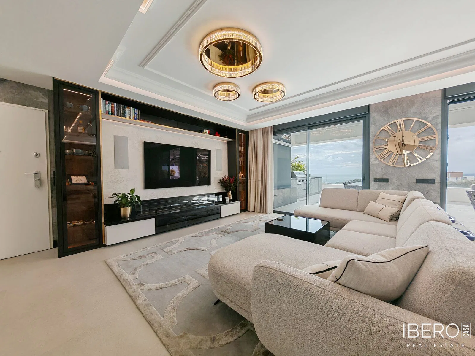 Nový apartmán se 3 ložnicemi a výhledem na moře, Marbella