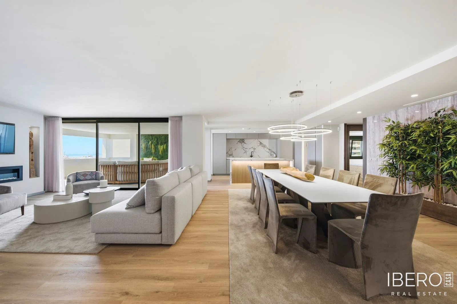 Apartmán s 5 ložnicemi a výhledem na moře, Puerto Banús
