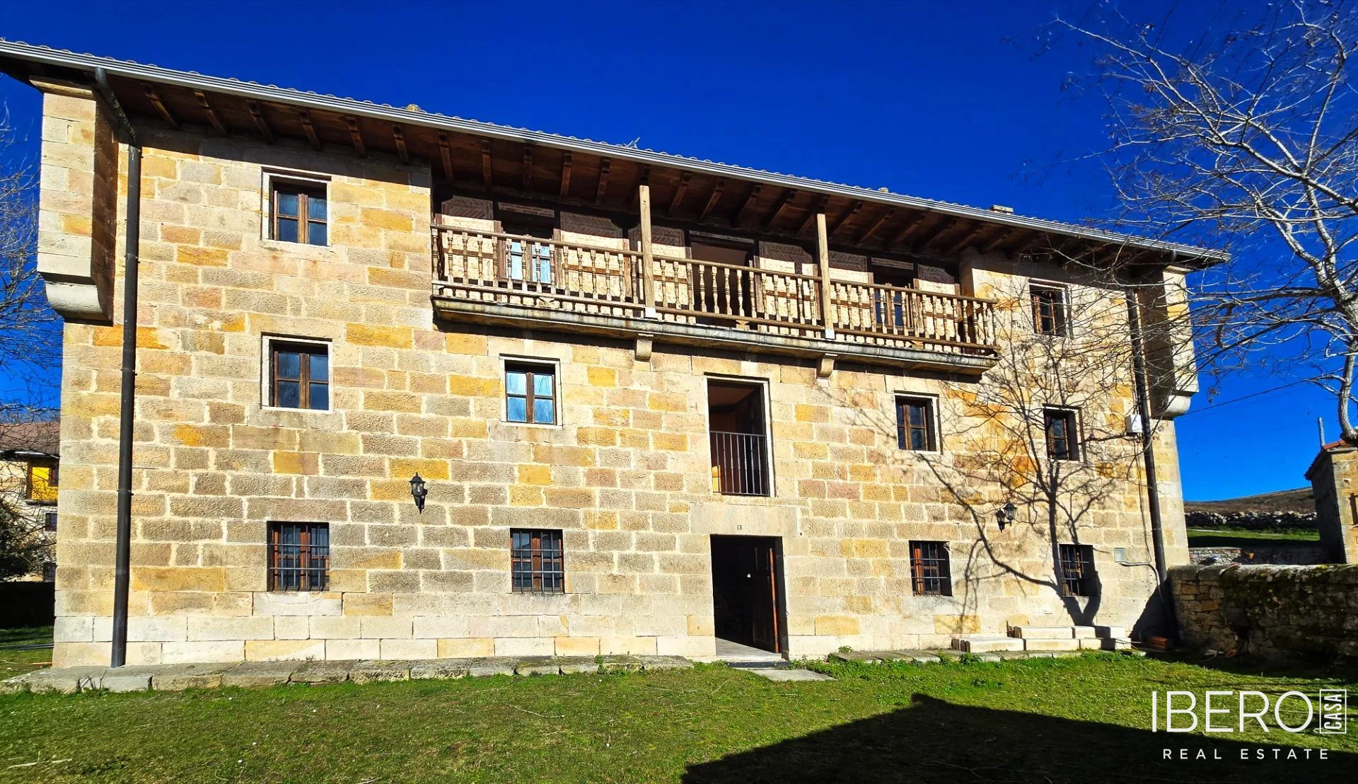 Casa de 14 dormitorios, Campoo de Yuso