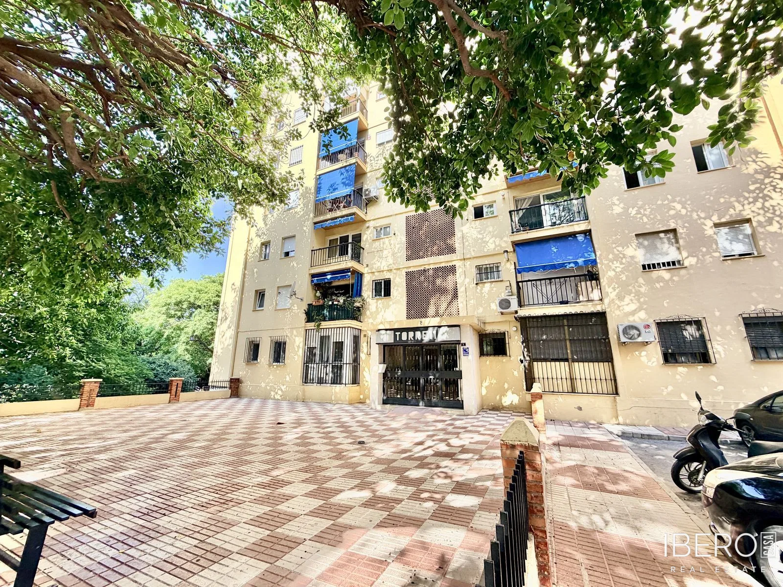 Apartmán se 4 ložnicemi kousek od mariny, Marbella