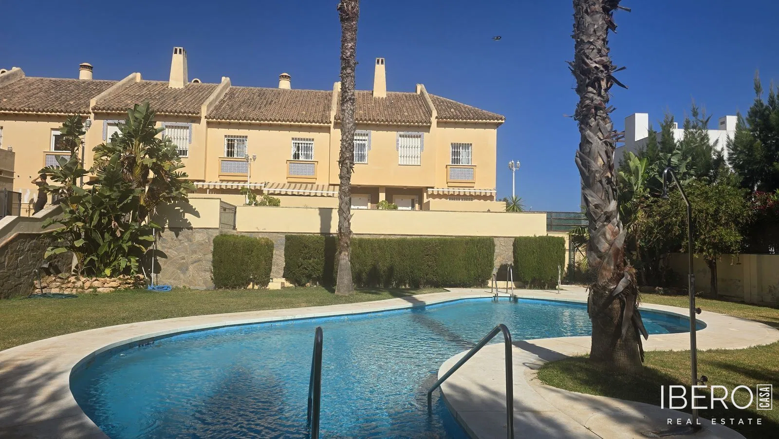Casa de 4 dormitorios cerca del mar, Calahonda