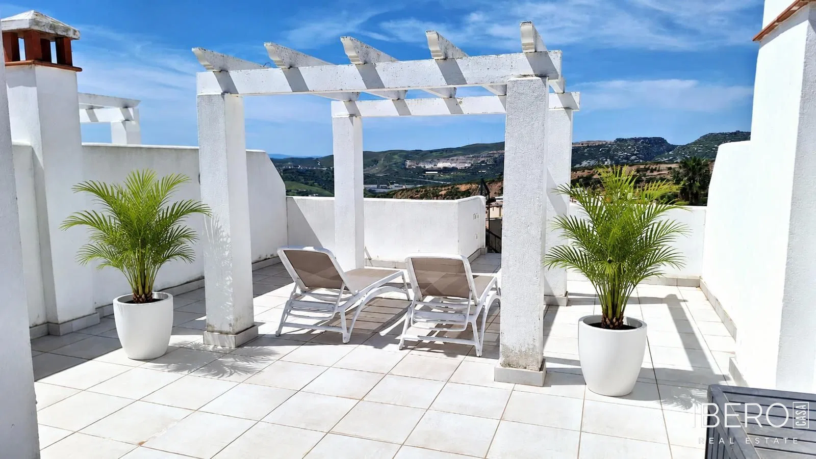 Apartamento de 2 dormitorios con vistas al mar, Doña Julia