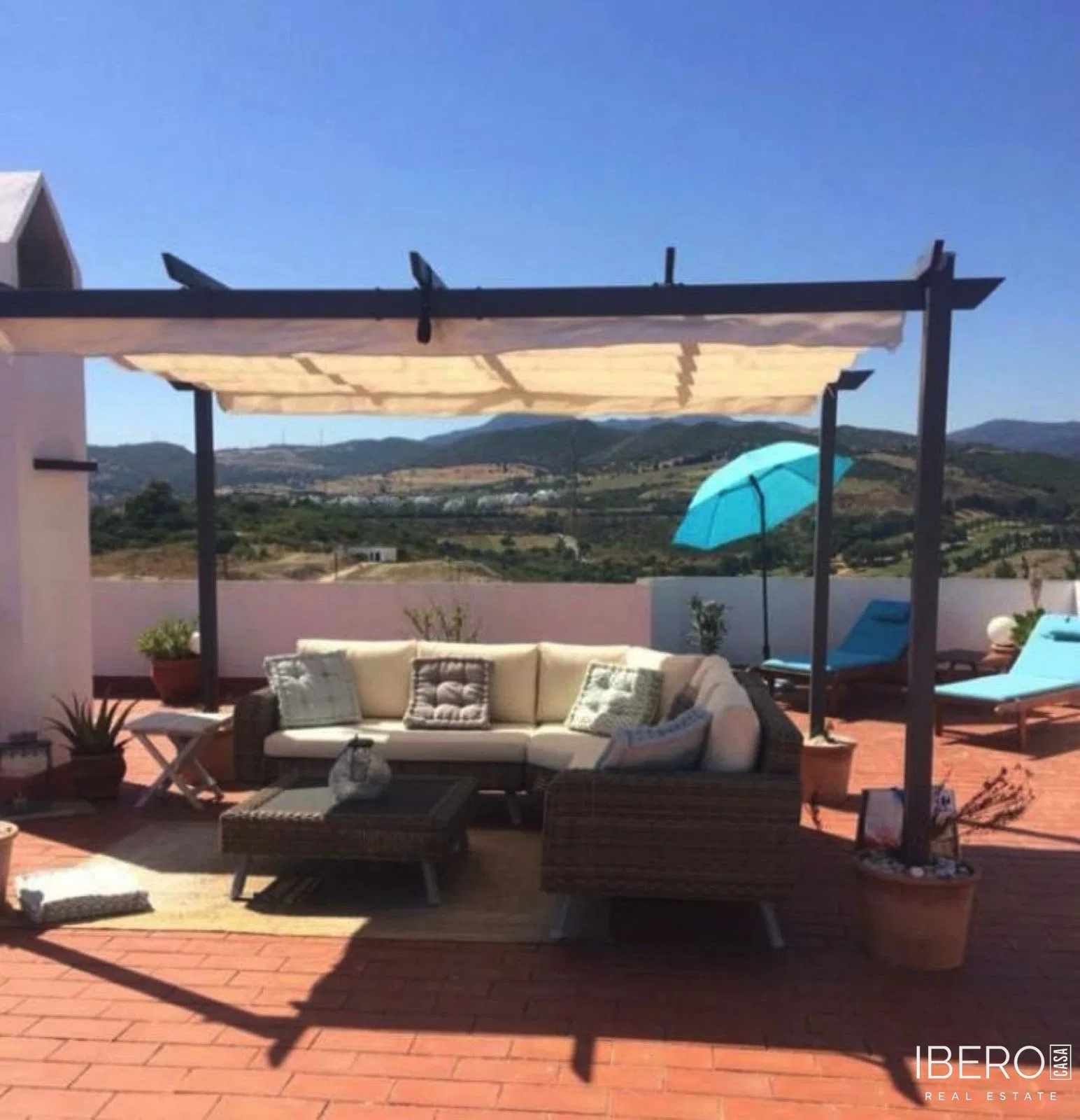 Zrekonstruovaný apartmán se 2 ložnicemi a výhledem na moře, Estepona